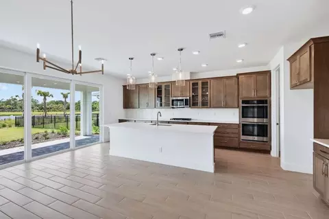 8957 Evergreen Ave, Brooksville, FL 34613