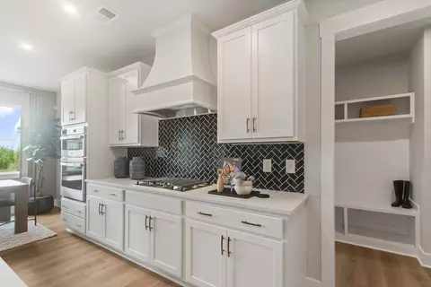 Kitchen - 24 Bramall Dr, Greer, SC 29651 photo 3 of 6