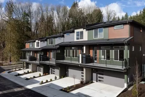 13210 NE 127th Way UNIT E, Kirkland, WA 98034