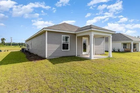 Exterior - 2083 E Paces Trl, Darlington, SC 29532 photo 5 of 14