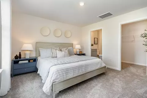 Bedroom - 2083 E Paces Trl, Darlington, SC 29532 photo 4 of 7