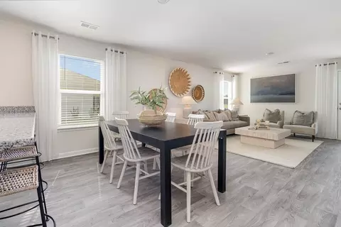 Dining - 2083 E Paces Trl, Darlington, SC 29532 photo 1 of 2