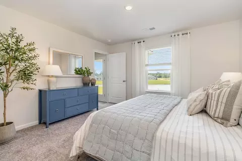 Bedroom - 2083 E Paces Trl, Darlington, SC 29532 photo 5 of 7