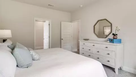 Bedroom - 87 Foxtrail Run, Freeport, FL 32439 photo 4 of 12