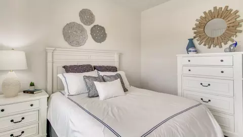 Bedroom - 87 Foxtrail Run, Freeport, FL 32439 photo 6 of 12