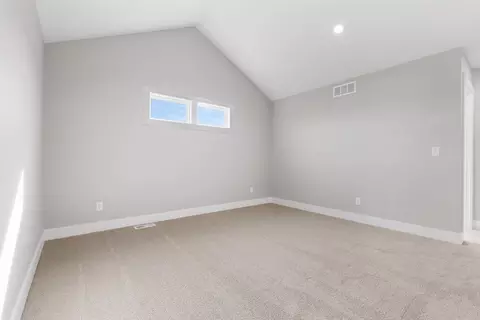 Bedroom - 14054 Ambrosia Ave, Dewitt, MI 48820 photo 4 of 6