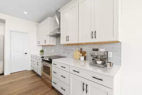 Kitchen - 14054 Ambrosia Ave, Dewitt, MI 48820 photo 3 of 4
