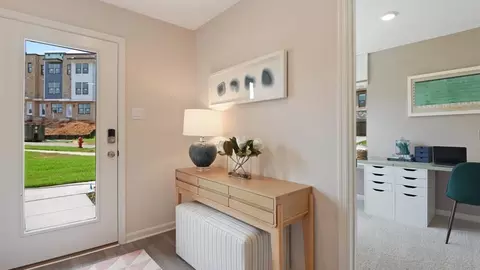 Entry Way - 1800 E Chase St, Baltimore, MD 21213 photo 1 of 4