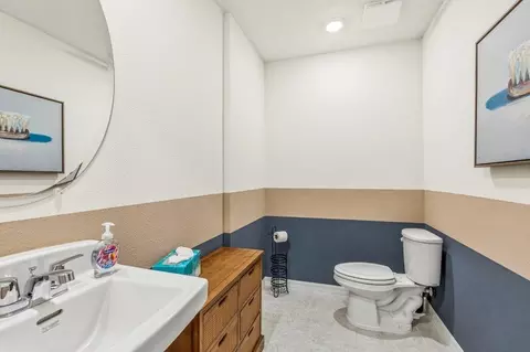 Bath - 8765 Pine Bark Way, Wildwood, FL 34785 photo 2 of 2