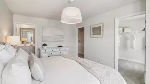 Bedroom - 245 Hermosa Dr, Egg Harbor Twp, NJ 08234 photo 4 of 6