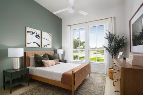 Bedroom - 208 Shady Spring Trl, Georgetown, TX 78628 photo 9 of 11