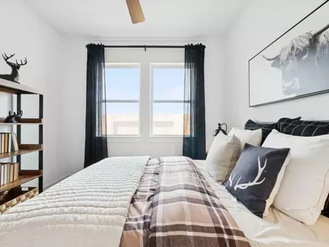 Bedroom - 3006 Clapbread Ln, Rosenberg, TX 77471 photo 8 of 11