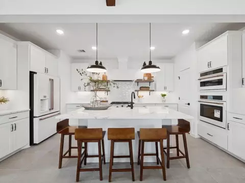 Kitchen - 3006 Clapbread Ln, Rosenberg, TX 77471 photo 3 of 3