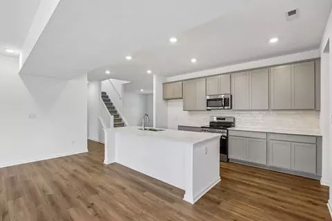 Kitchen - 1549 Pebble Beach Dr, Pendleton, IN 46064 photo 1 of 5