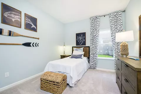 Bedroom - 1549 Pebble Beach Dr, Pendleton, IN 46064 photo 14 of 17