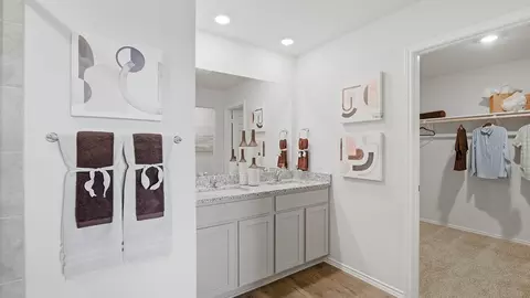 Bath - 10209 Neptune Ct, Waco, TX 76708 photo 5 of 7