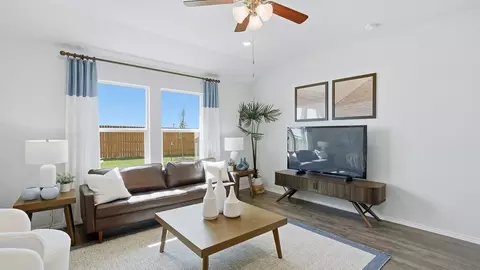 Living - 10209 Neptune Ct, Waco, TX 76708 photo 2 of 2