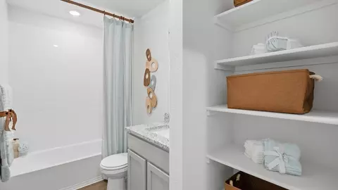 Bath - 10209 Neptune Ct, Waco, TX 76708 photo 7 of 7