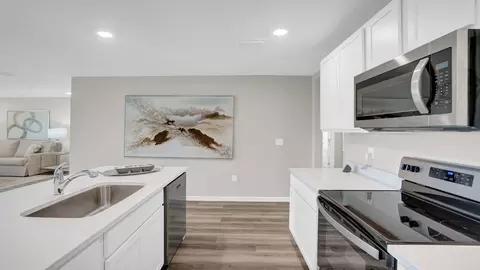 Kitchen - Hayward Loop, Foley, AL 36535 photo 4 of 8