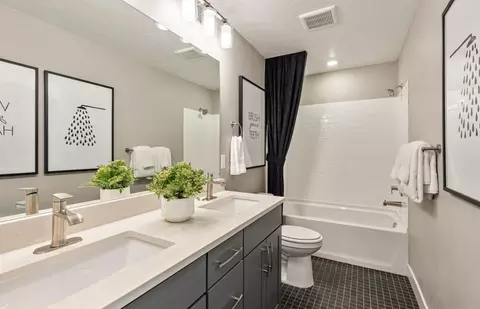 Bath - 322 S 1050 E, Salem, UT 84653 photo 3 of 6
