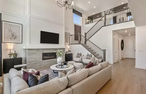 Living - 322 S 1050 E, Salem, UT 84653 photo 1 of 5