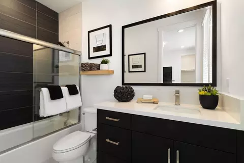 Bath - 176 E Fremont Ave, Sunnyvale, CA 94087 photo 2 of 2
