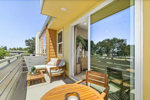 176 E Fremont Ave, Sunnyvale, CA 94087