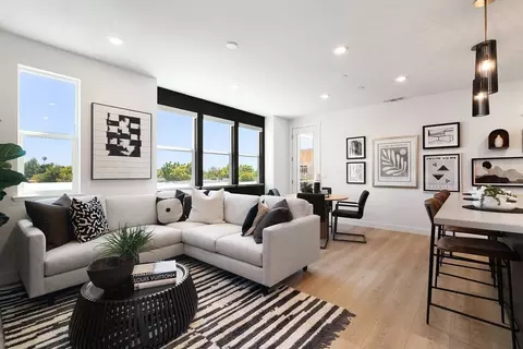 Living - 176 E Fremont Ave, Sunnyvale, CA 94087 photo 1 of 1