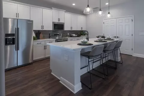 Kitchen - 2011 Town Pasture Dr, Eustis, FL 32726 photo 3 of 7
