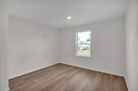 Bedroom - 13861 SW 27th Ct Rd, Ocala, FL 34473 photo 1 of 2