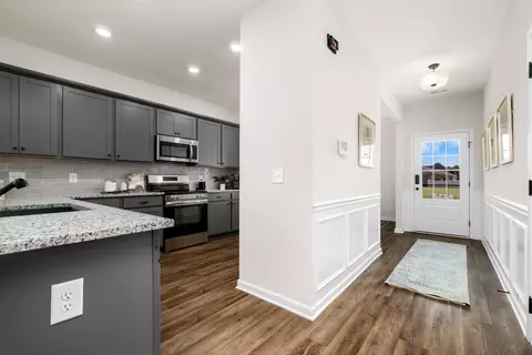 Entry Way - 301 Shantz Way, Byron, GA 31008 photo 6 of 7