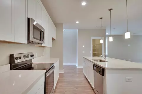 Kitchen - 219 Creek Pointe Dr, Moncks Corner, SC 29461 photo 3 of 8