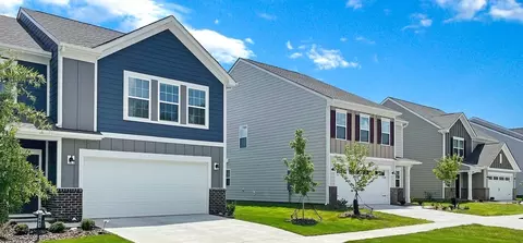 104 Brook Run Dr, Fountain Inn, SC 29644
