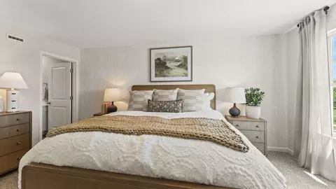 Bedroom - 106 Bancroft Cv, Jackson, TN 38305 photo 2 of 8