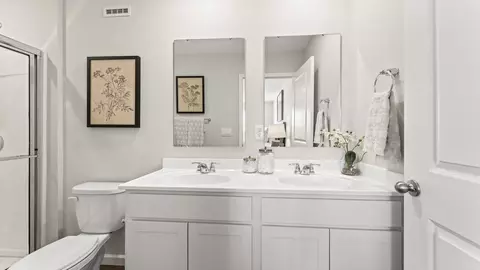 Bath - 106 Bancroft Cv, Jackson, TN 38305 photo 1 of 5