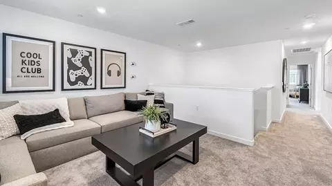 Entry Way - 8805 Ballingarry Ave, Bakersfield, CA 93311 photo 2 of 3