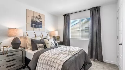 Bedroom - 8805 Ballingarry Ave, Bakersfield, CA 93311 photo 4 of 7
