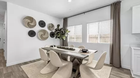 Dining - 8805 Ballingarry Ave, Bakersfield, CA 93311 photo 1 of 1