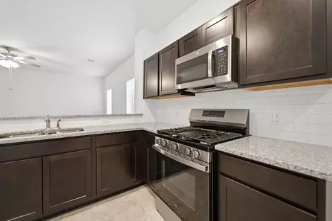 Kitchen - 14612 Ember Dr, Conroe, TX 77303 photo 4 of 7