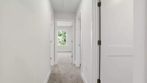 Entry Way - 608 Jules Ln, Moore, SC 29369 photo 6 of 14
