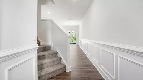 Entry Way - 608 Jules Ln, Moore, SC 29369 photo 2 of 14