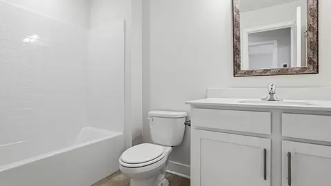 Bath - 608 Jules Ln, Moore, SC 29369 photo 2 of 10