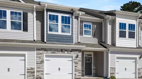 Exterior - 608 Jules Ln, Moore, SC 29369 photo 2 of 11