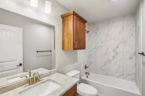 Bath - 8119 Sandal St, Lenexa, KS 66227 photo 1 of 3