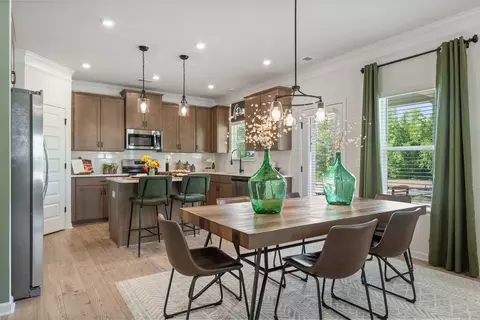 Dining - 208 Antiquity Cir, Perry, GA 31069 photo 6 of 9