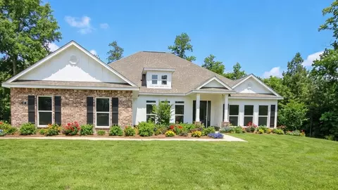 27 Wabash Way, Sumrall, MS 39482