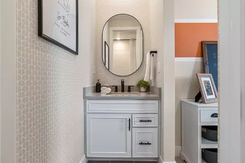 Bath - 6429 Juniper Dr, Thornton, CO 80602 photo 4 of 8
