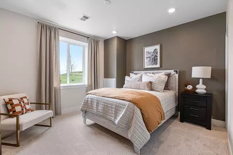 Bedroom - 6429 Juniper Dr, Thornton, CO 80602 photo 9 of 9