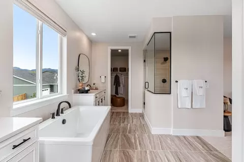 Bath - 6429 Juniper Dr, Thornton, CO 80602 photo 7 of 8