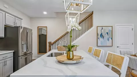 Kitchen - 611 Silver Stream Ct, Brandon, FL 33511 photo 1 of 10